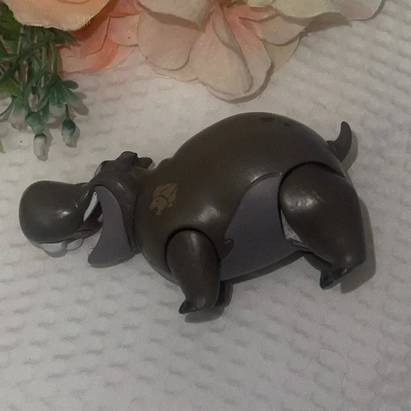 Gray Hippo Figurine - Picture 1 of 3